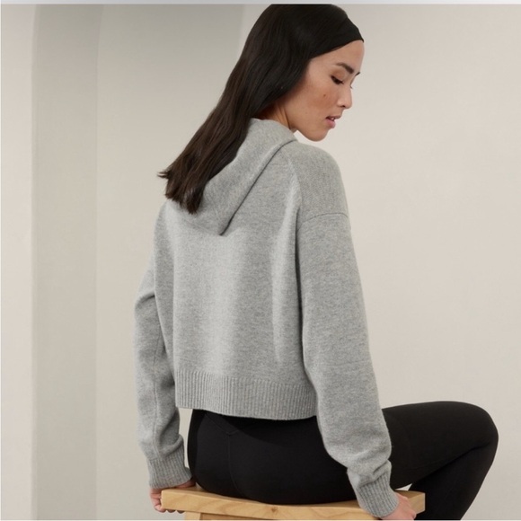 Athleta Alpine Merino Wool & Cashmere Cropped Hoodie Sweater Gray - Picture 2 of 7